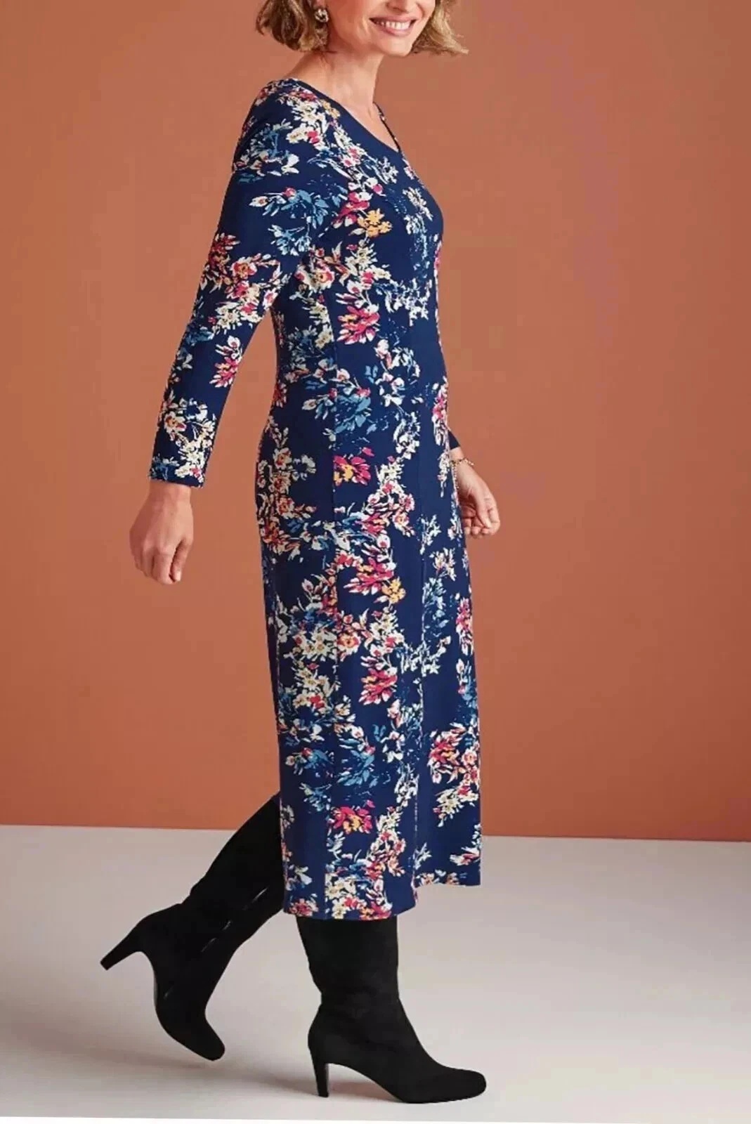 L.E. Neive Navy Floral Jersey Midi Dress