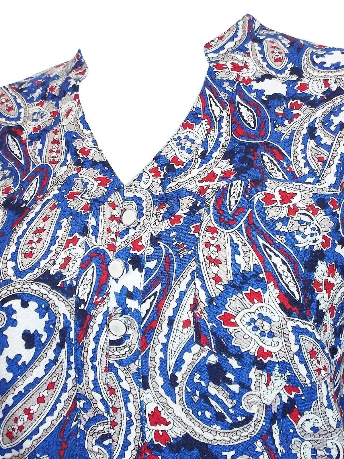 Quiosque Women’s Blue Paisley Roll-Tab Sleeve Blouse