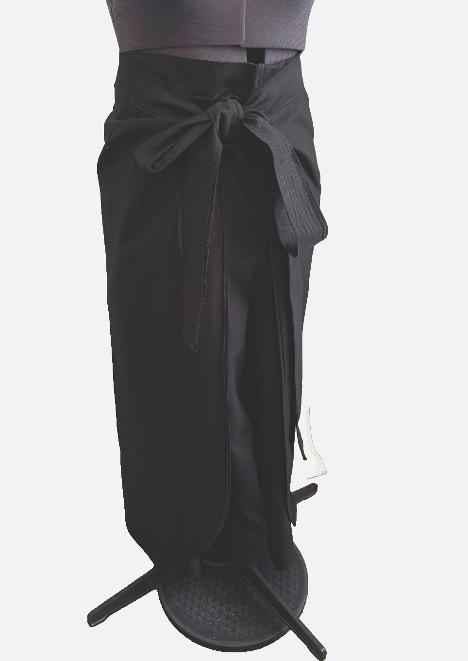 Rowanstride Wraps – Black
