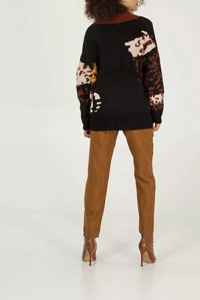 Wild Flower Floral Chunky Knit Cardigan – Black