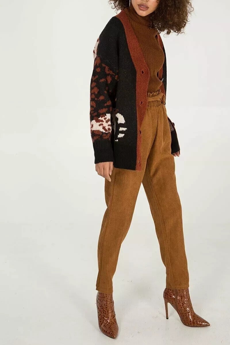 Wild Flower Floral Chunky Knit Cardigan – Black
